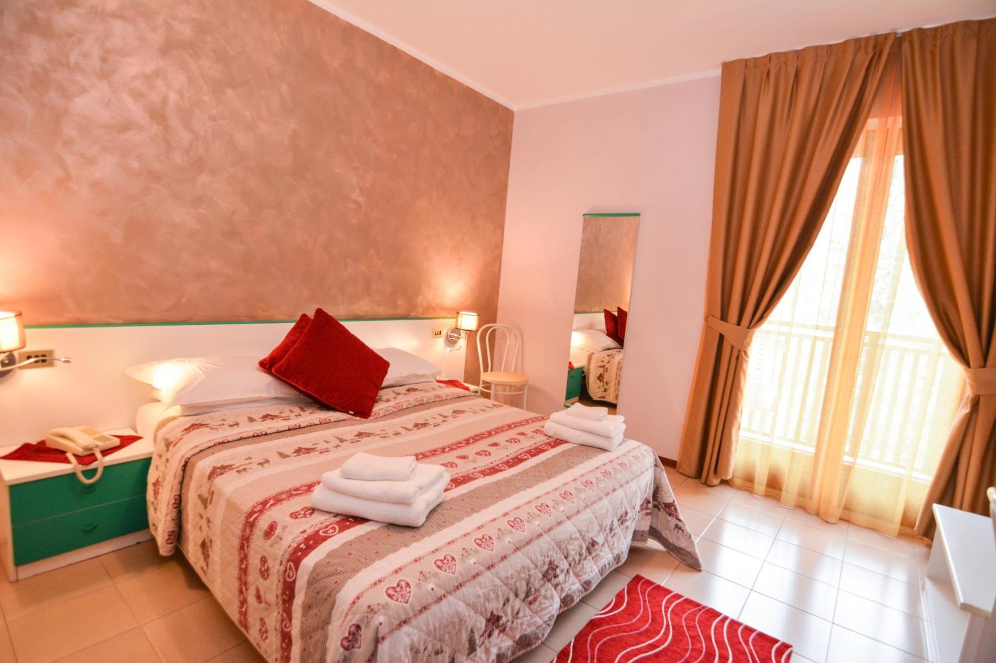 Hotel Cima D'Oro Molina di Ledro Luaran gambar