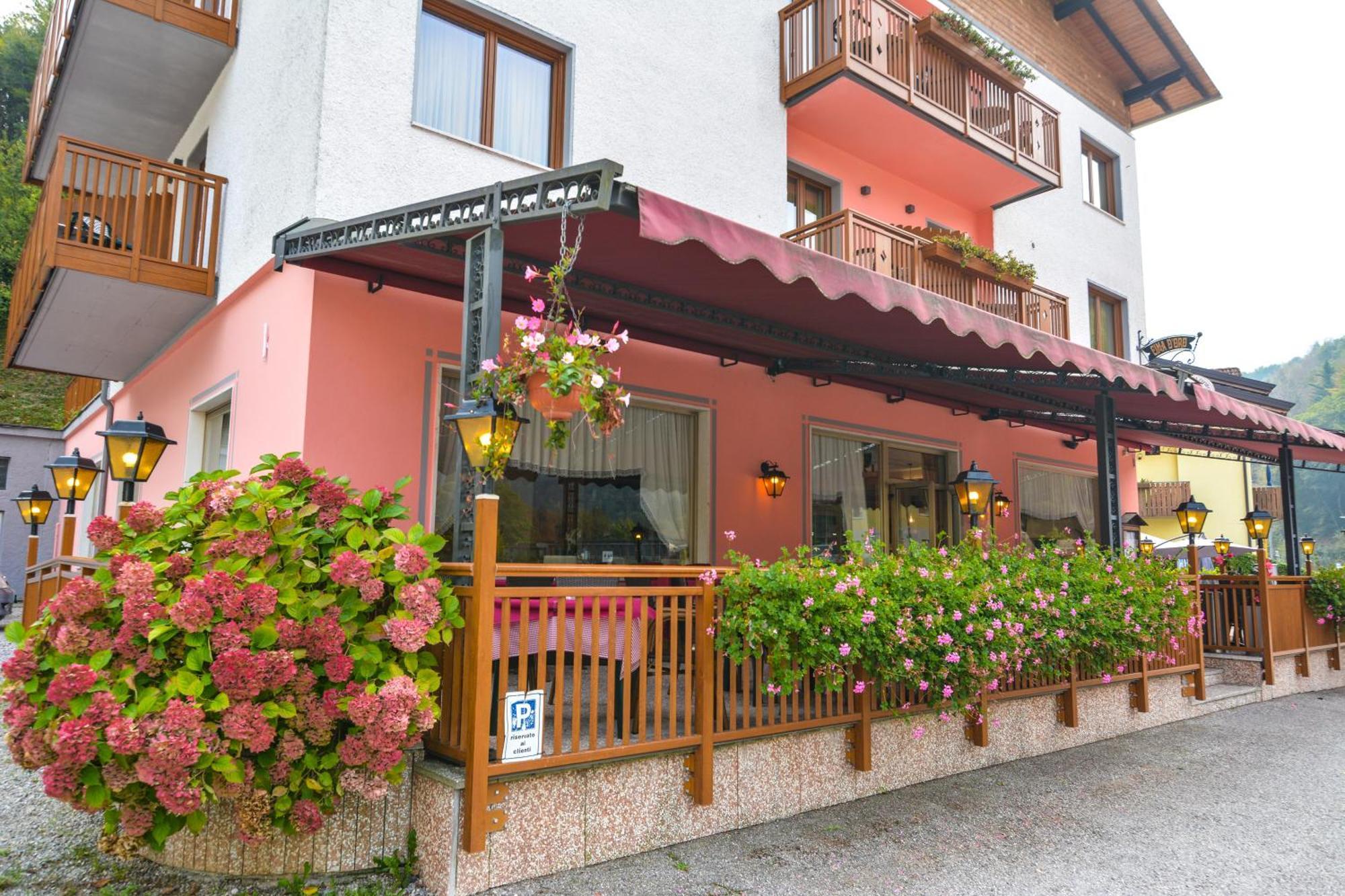 Hotel Cima D'Oro Molina di Ledro Luaran gambar